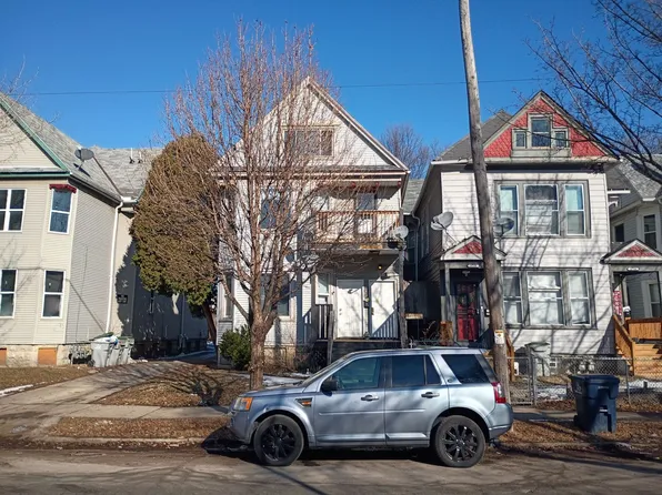 1710 W Mineral St, Milwaukee, WI 53204