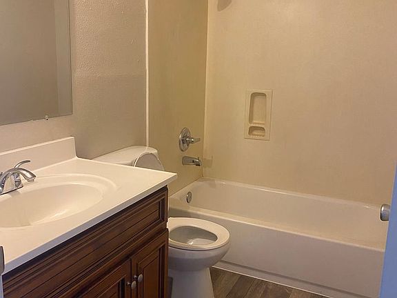 5th image of 2174 Coley Ave
