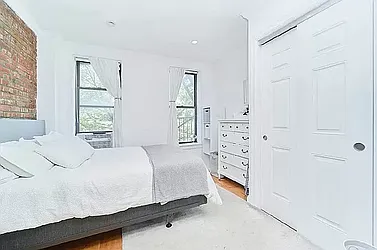 Rented by Living New York