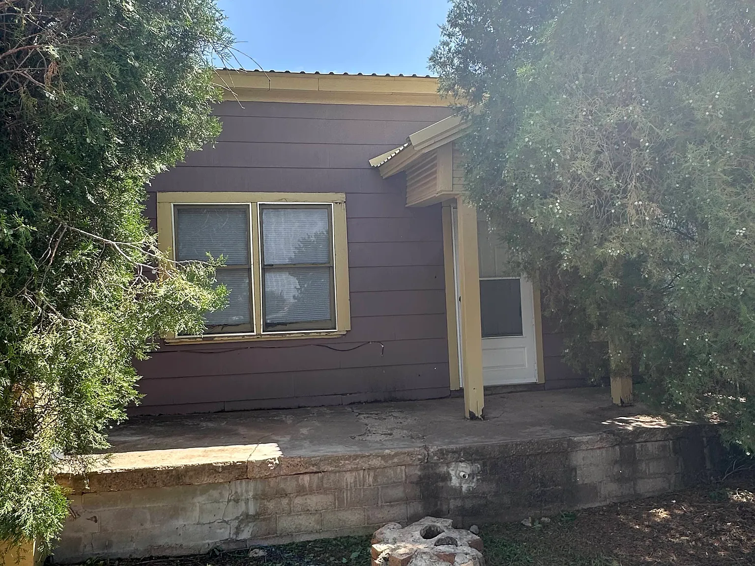 2 bed, 570 sqft, $3,000 — Photo 1