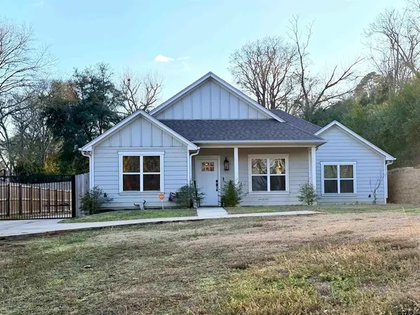 413 Dallas St, Winona, TX 75792