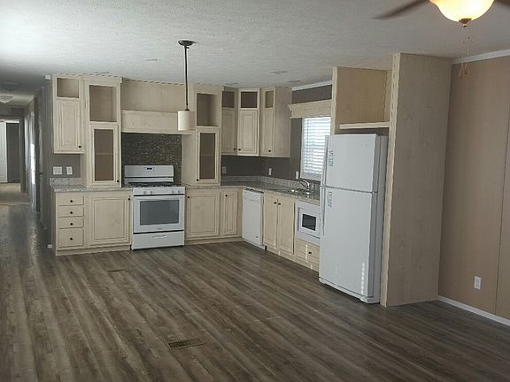 3rd image of 73100 County Road 388 Lot 2