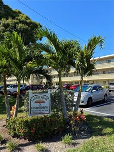 951 79th Ave N APT 327, Saint Petersburg, FL, 33702