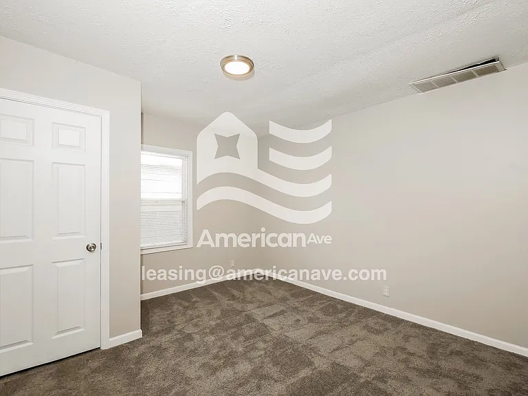 1274935_013_wm_-_bedroom_13457856.jpg