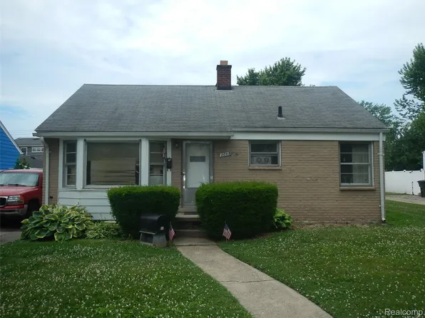 2085 Gardner Ave, Berkley, MI 48072