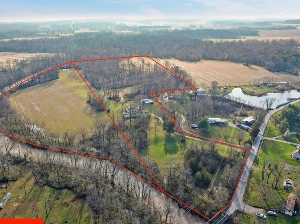 10326 Tower Rd, Quincy, IN 47456