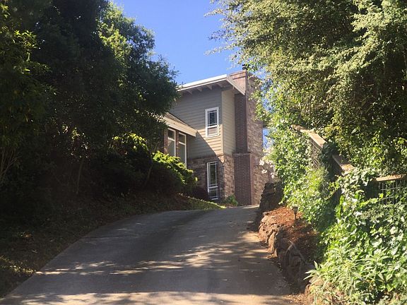 2nd image of 674 Club House Dr