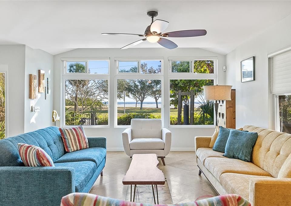 1st image of 1519 BEACH DRIVE SE
