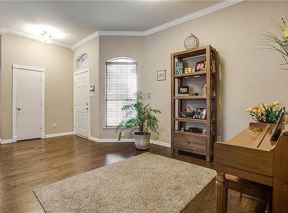 4th image of 3111 Creek Hollow Dr