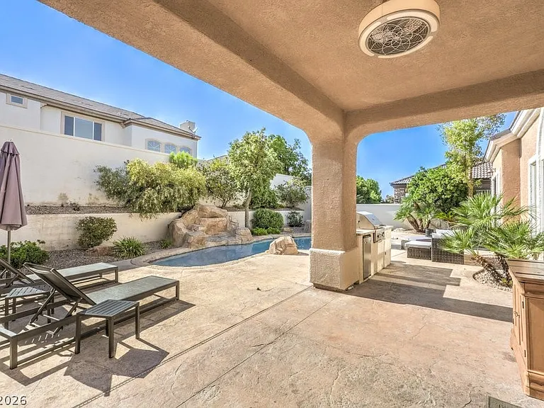 305 Onyx Crest St — Photo 33