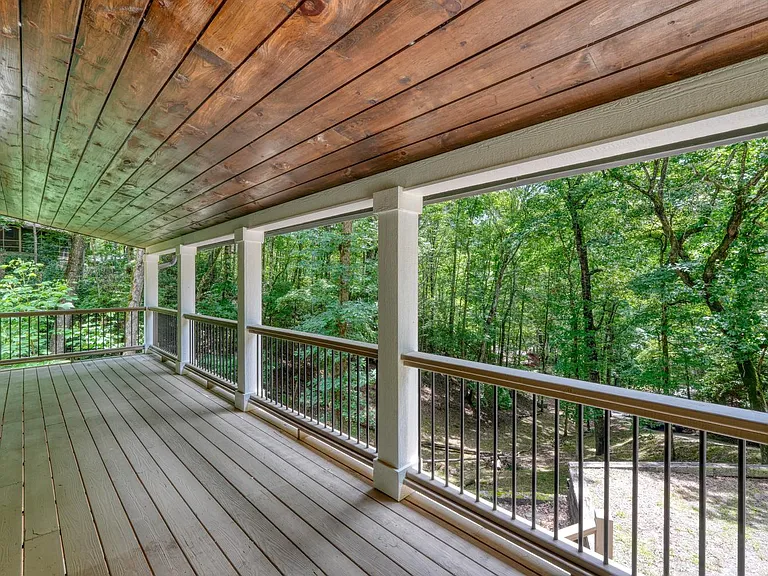 45 Mountain Stream Rd — Photo 20