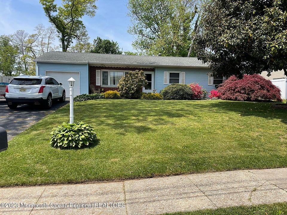 1st image of 620 Texas Drive