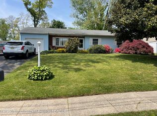 620 Texas Dr, Toms River, NJ