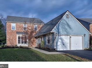 12 Arborwood Ct, Sewell, NJ 08080