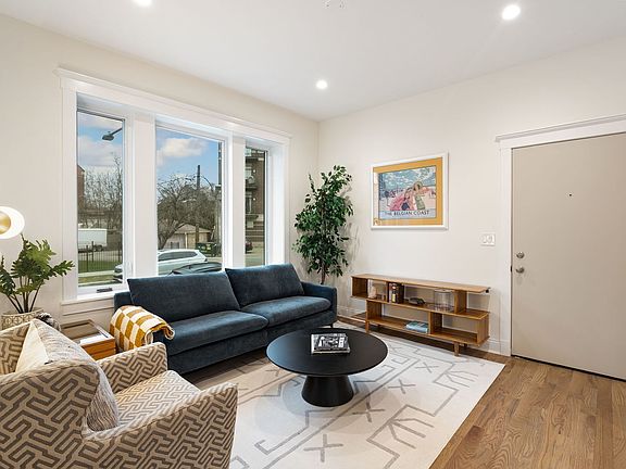 3rd image of 3354 N Whipple St APT 1R
