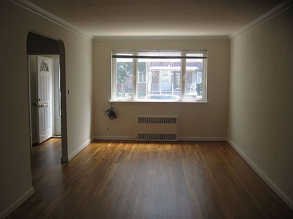 Side hall & Large Living Room!