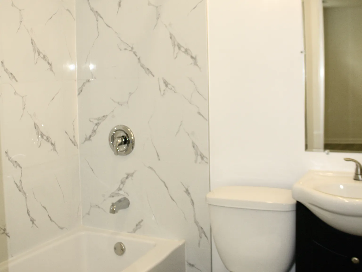 2 bed, $1,900 — Photo 3