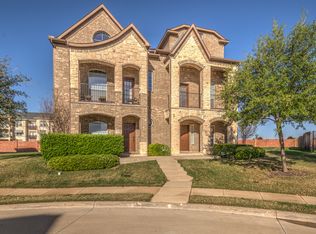 1032 Grace Ln, Lewisville, TX 75056