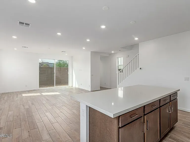 2488 W Rowel Rd — Photo 6