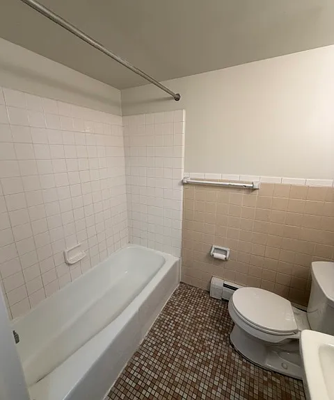 334 Main St #B3 — Photo 5