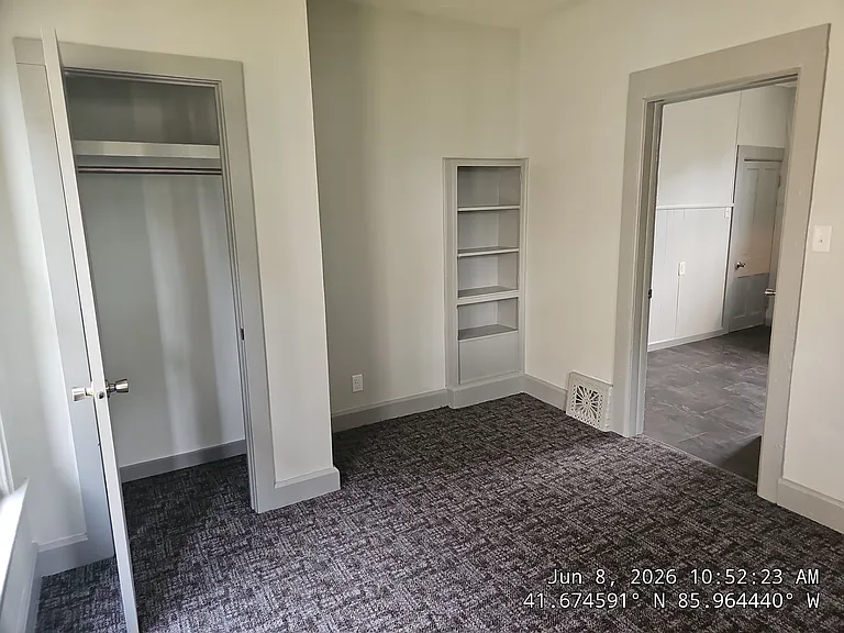 1315 Kinzy St #A — Photo 4