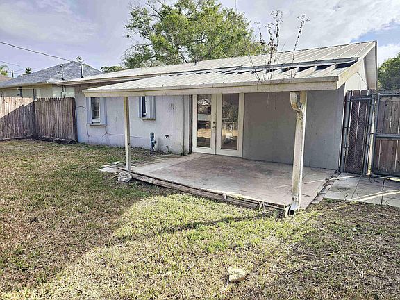 4th image of 1375 26th Avenue SW