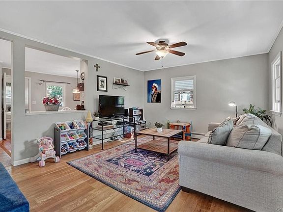 4th image of 239 Tate Ave