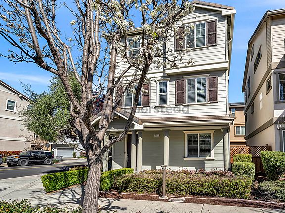 3rd image of 6323 Ventura Way