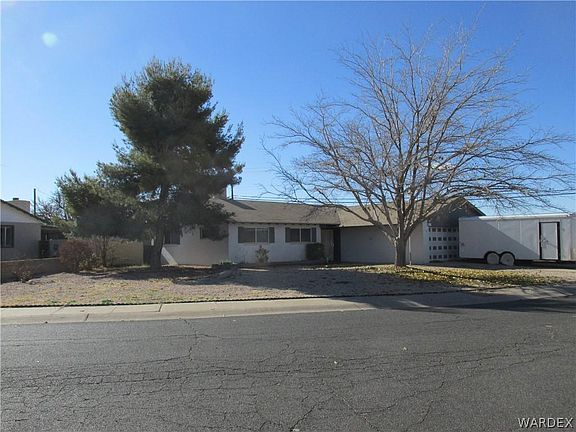 4th image of 2911 Van Marter Dr