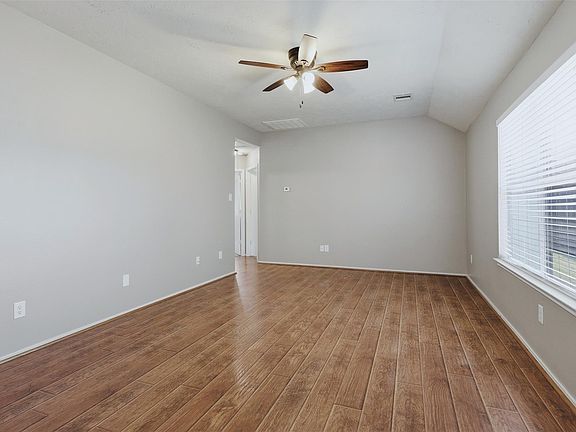 5th image of 7111 Cool Spring Ct