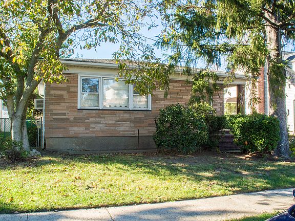 3rd image of 168 Bryson Ave