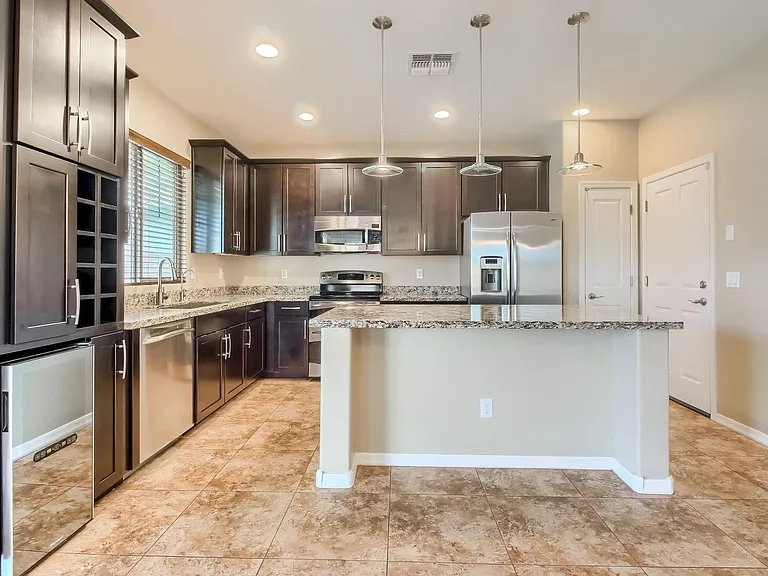 888 E Jacob St — Photo 10