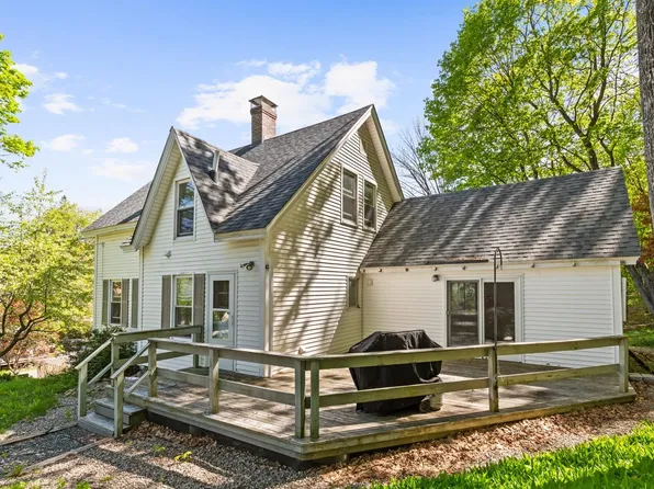 9 Kelsea Avenue, Center Harbor, NH 03226