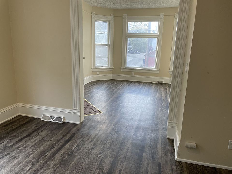 1st image of 1710-14 E Bradford Ave #1E