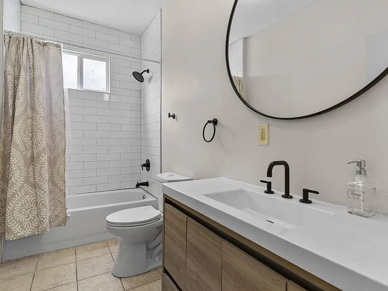 58 Vernon St #3 — Photo 8