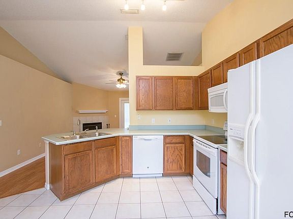 5th image of 30 Pine Crest Ln