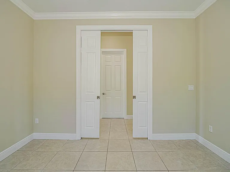 2529 Bella Vista Cir — Photo 20