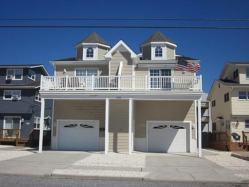 1st image of 225 39th St #W