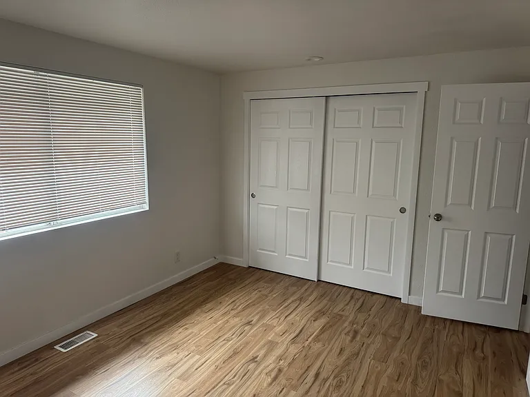 1949 SW Timber Ave — Photo 12