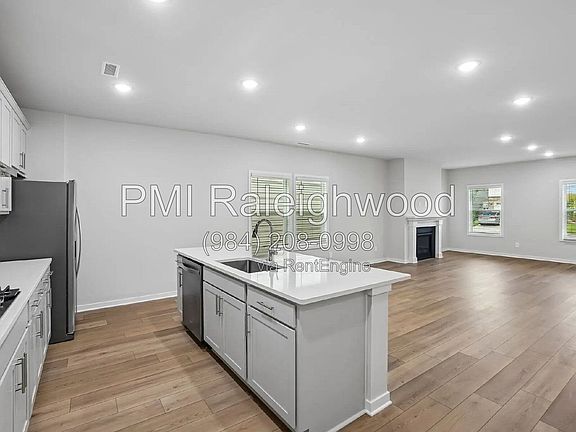 5th image of 5124 Cardinal Ridge Way #246