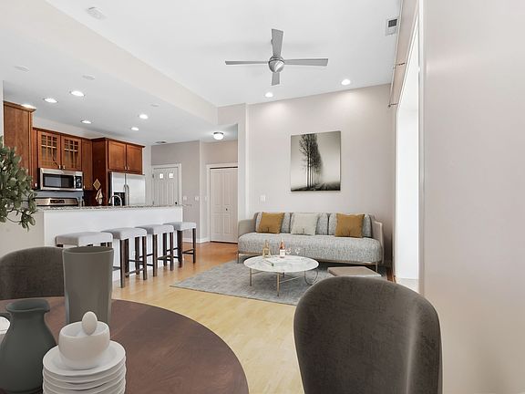 4th image of 4801 N Winthrop Ave #5