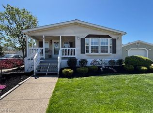 381 Golfway Dr, Painesville, OH 44077