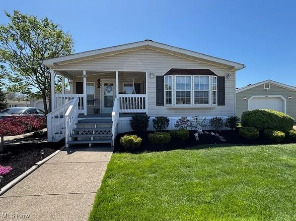 381 Golfway Dr, Painesville, OH 44077