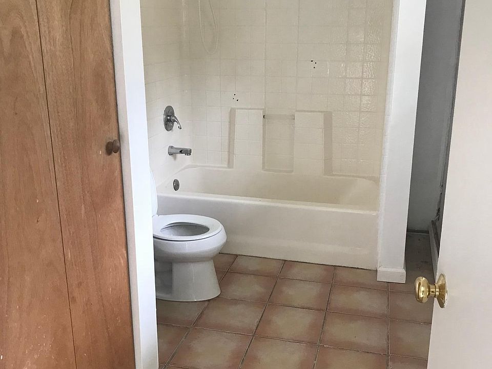 1st image of 6035 132nd Ave NE #2