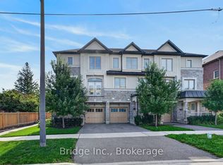 2006 Lushes Ave, Mississauga, ON L5J1H2