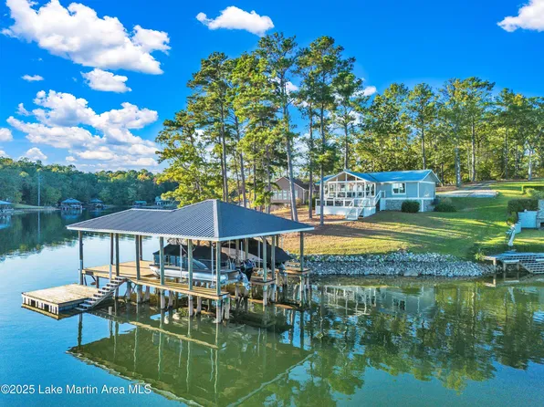 855 Holiday Dr, Dadeville, AL 36853