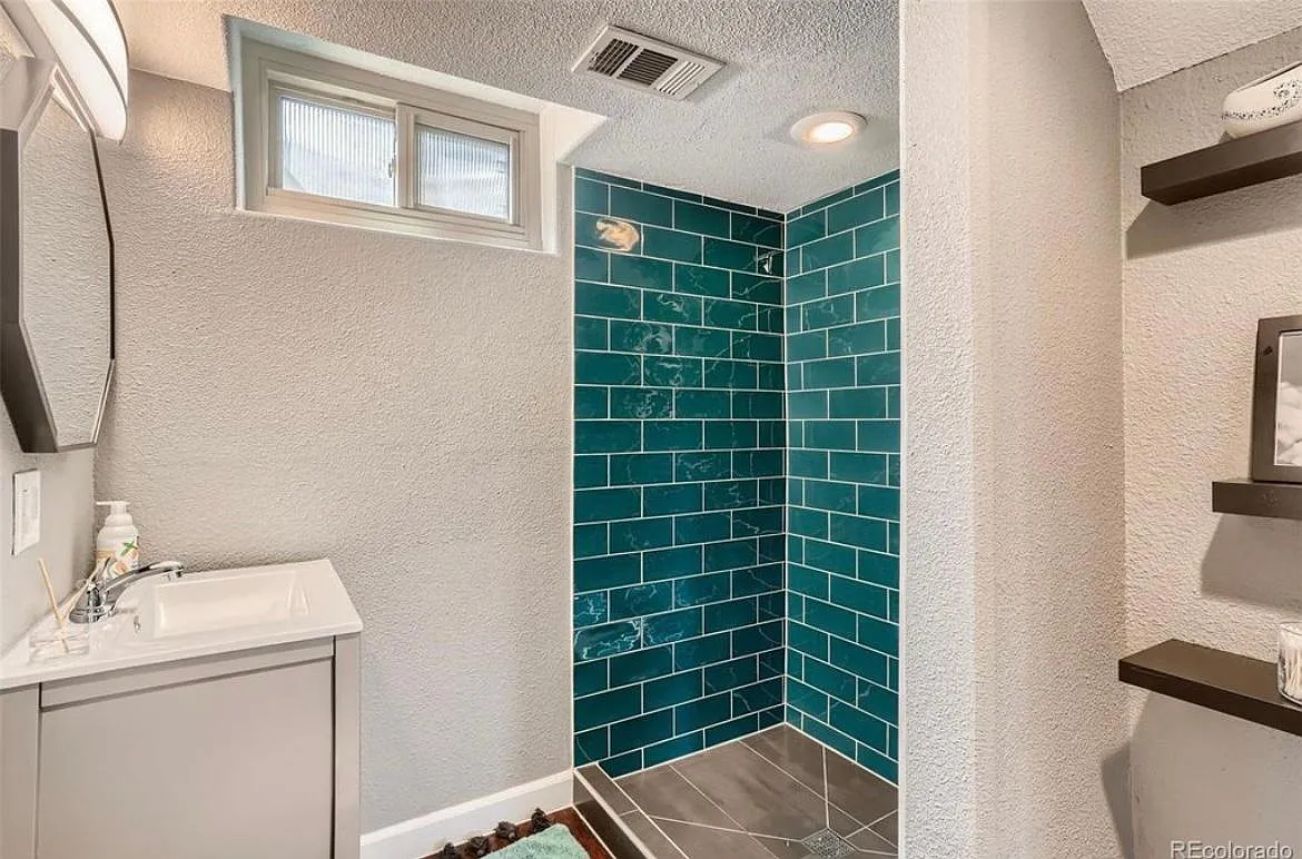 7241 W 64th Ave — Photo 3