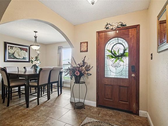 2nd image of 2420 Pointmere Dr