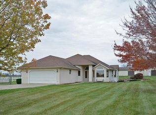 7180 W Hickory Rd, Hickory Corners, MI 49060