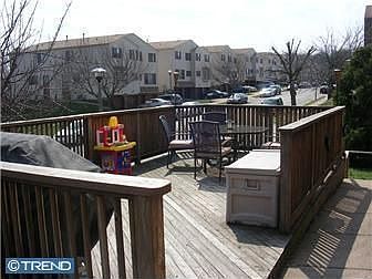 3rd image of 1571 Stoney Ln #A